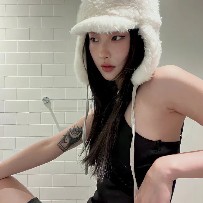 半夜不要照镜子